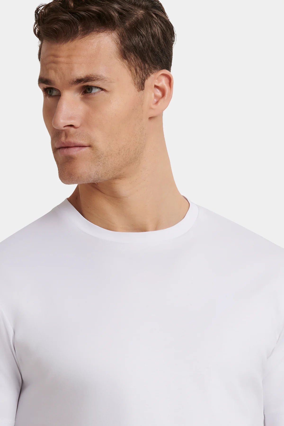 PREMIUM BASICS T-SHIRT